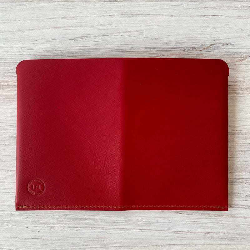[BKx1.61] Portfolio Folder // Red (Passport)