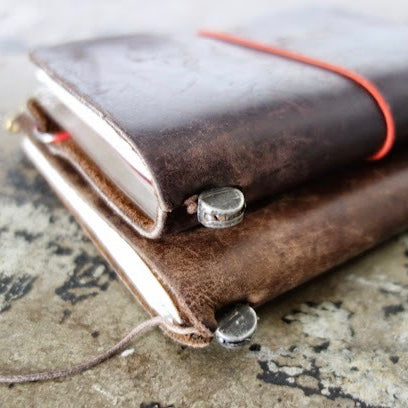 [Metamorphosis] MIDORI Traveler's Notebook Brown // 2 & 6 years