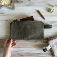 [AP] Bee Pouch