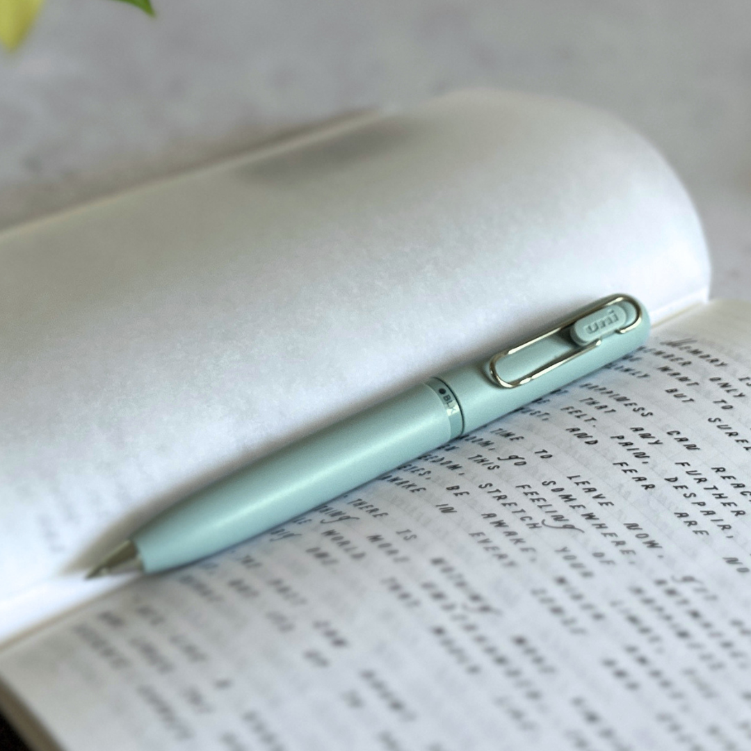 [Uni-Ball One 3-in-1] Gel Pen