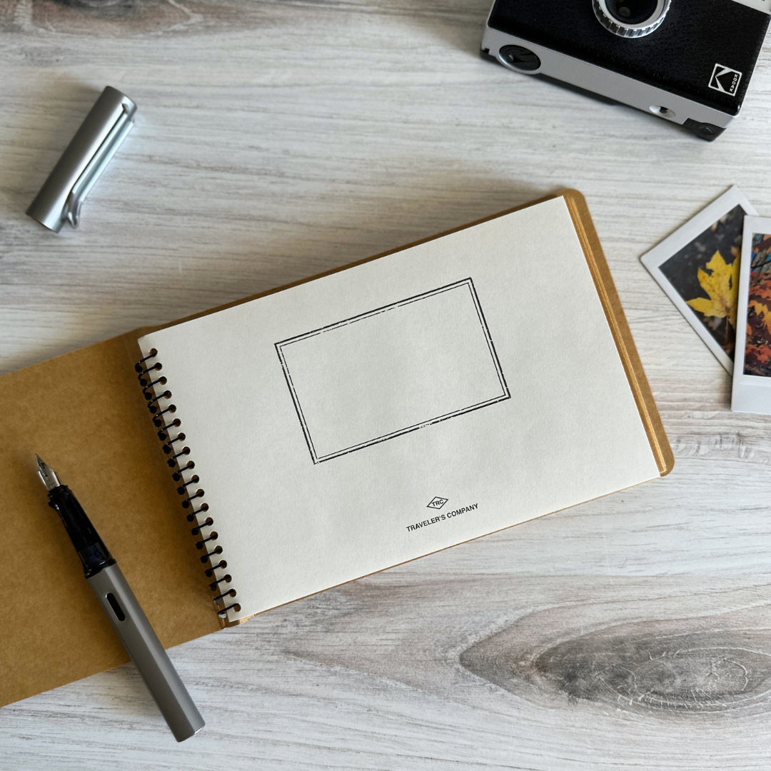 [TRC] Bee Spiral Notebook with Window