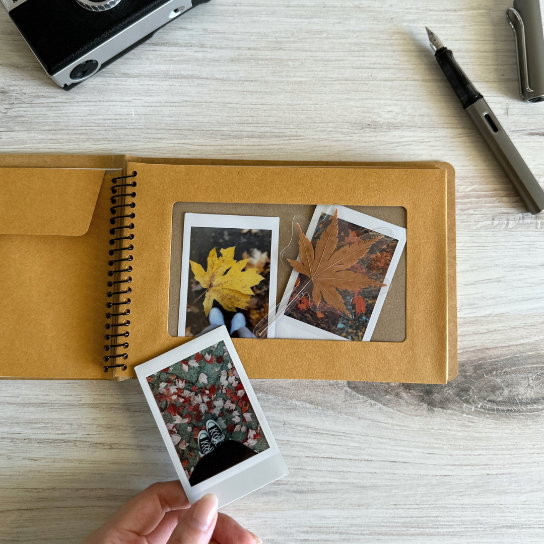 [TRC] Bee Spiral Notebook with Window