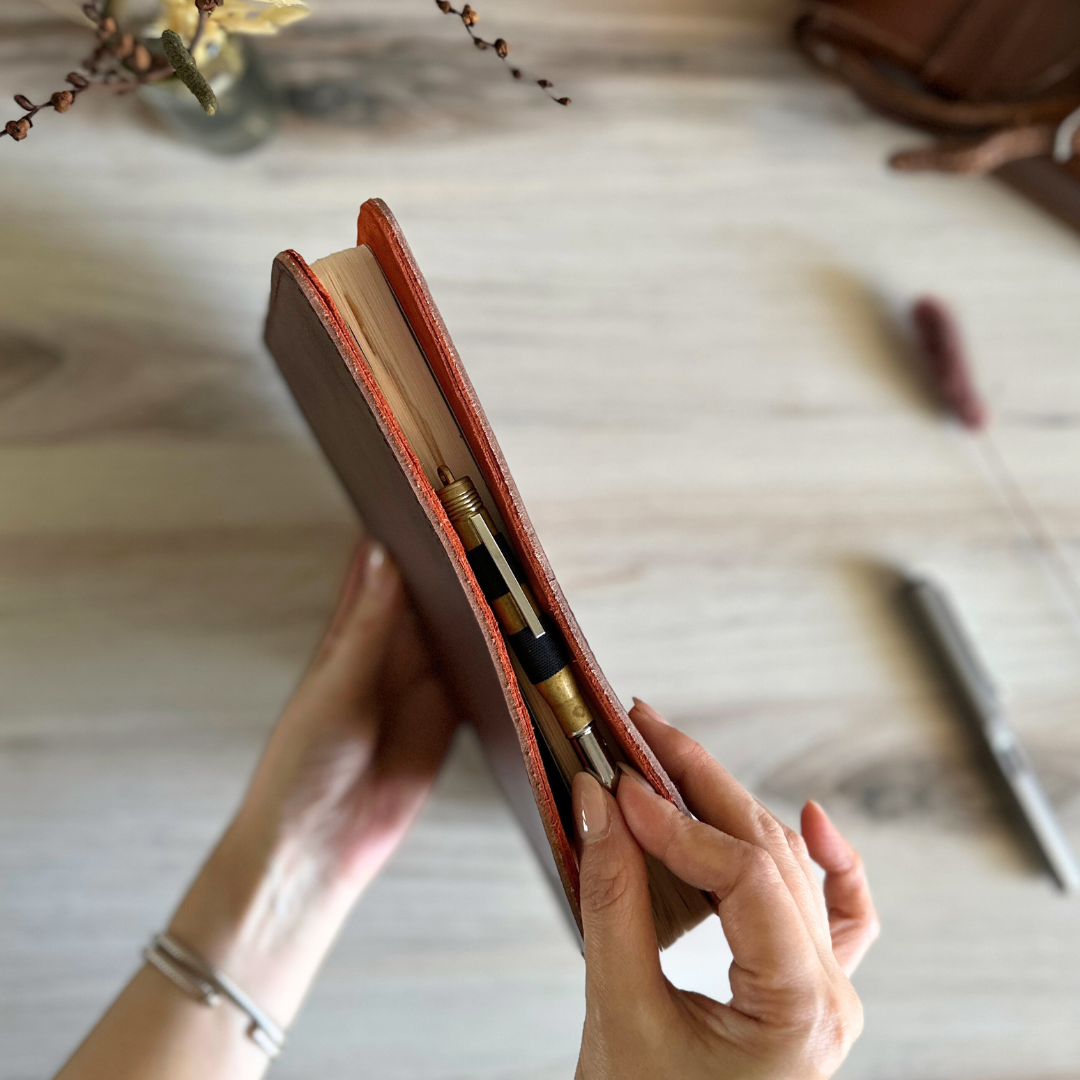 [Roterfaden] WK_24  Dark Brown // Russet Orange (A5)