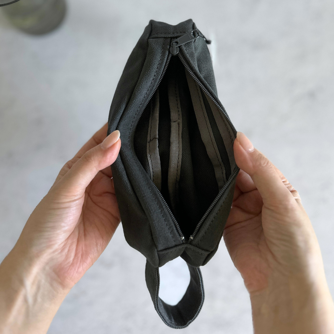 [AP] Bee Pen Case