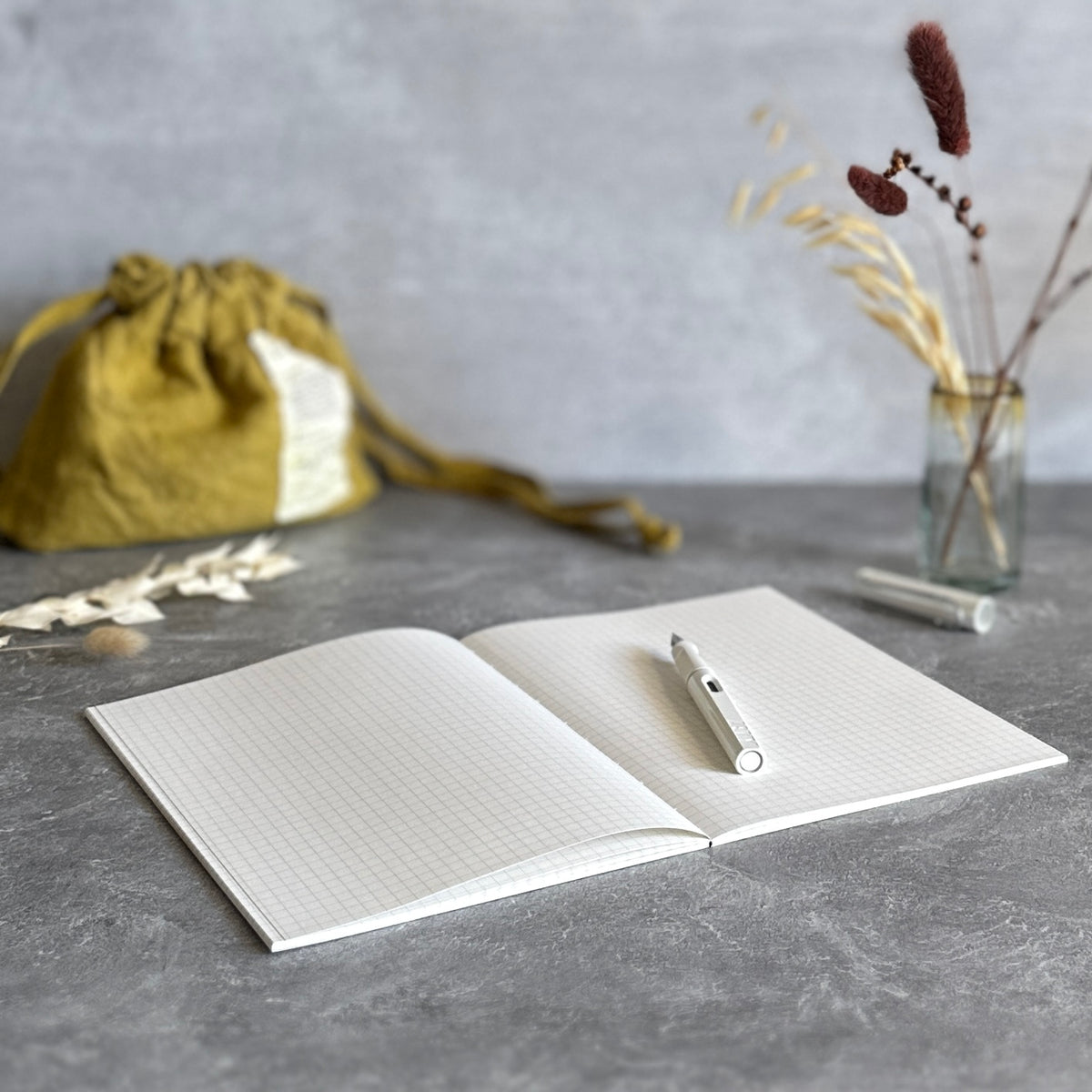 [Sakae Notebook] Iroful (96 Pages)