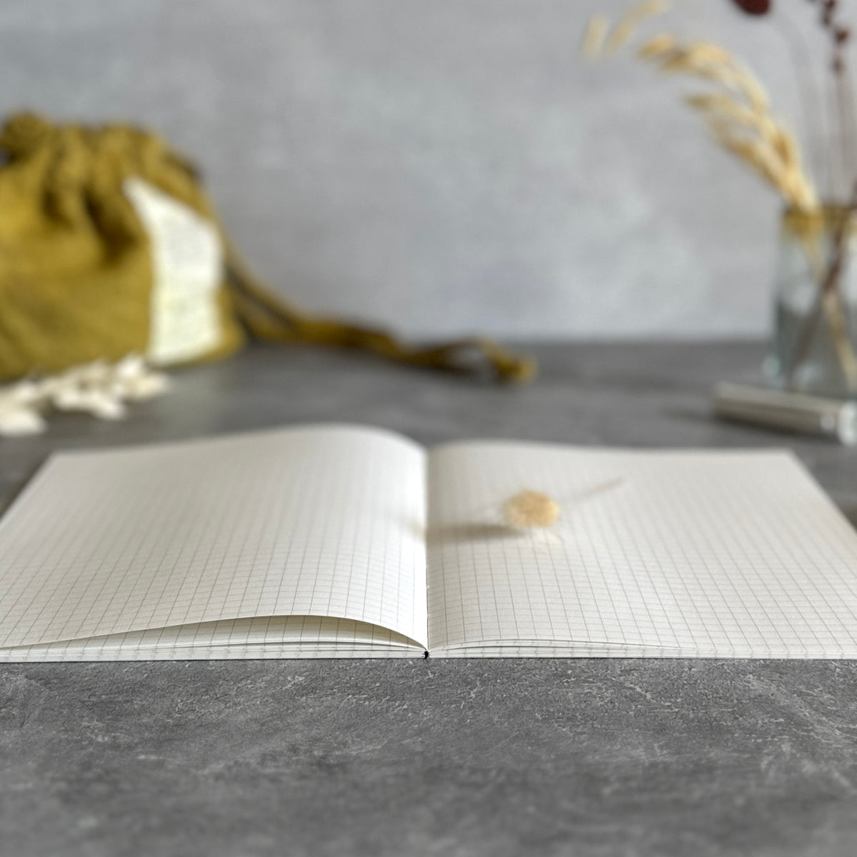 [Sakae Notebook] Iroful (96 Pages)