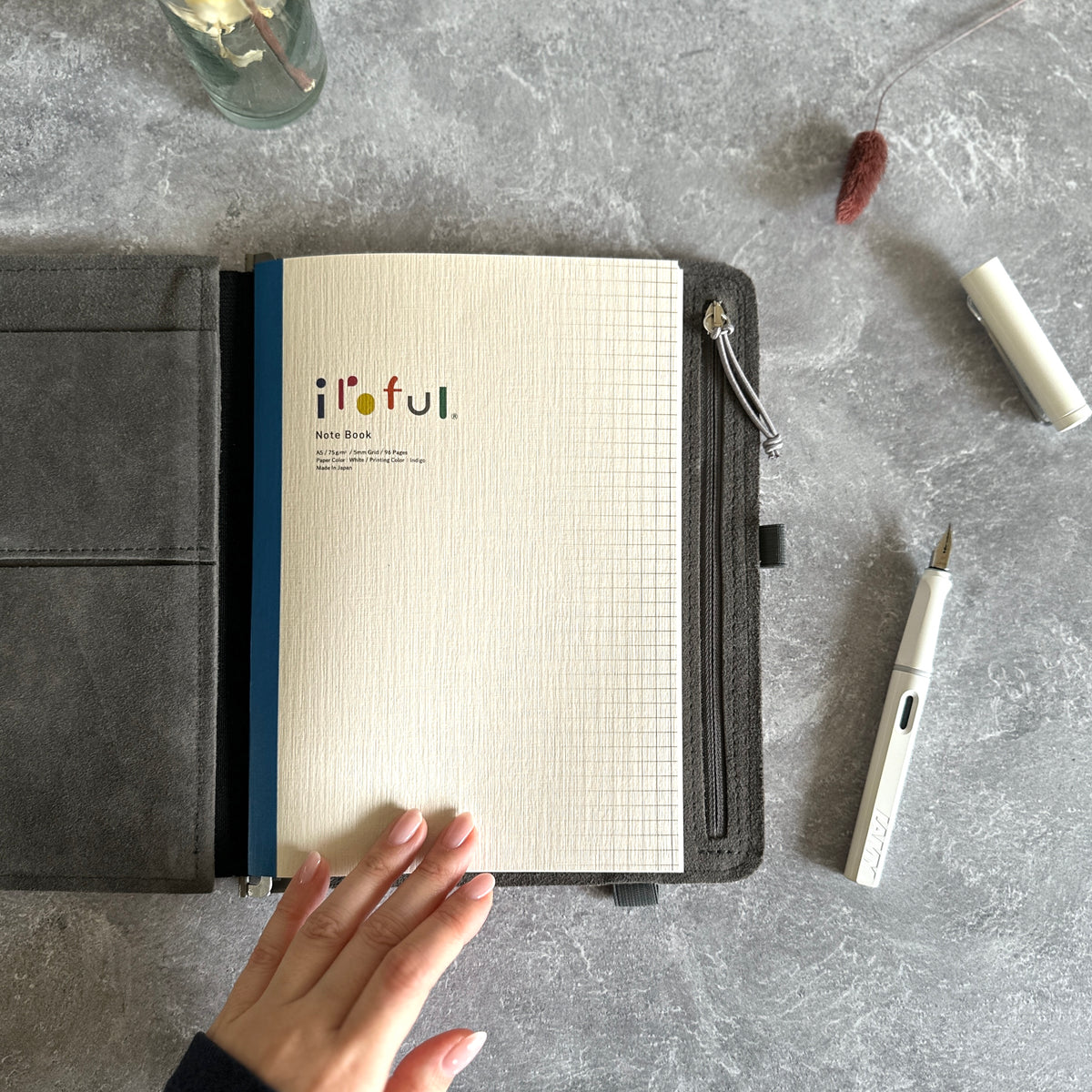 [Sakae Notebook] Iroful (96 Pages)