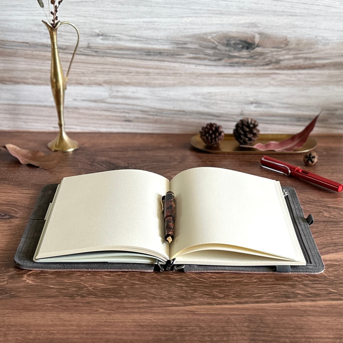 [KLEIDxLIFE] Noble Grid Notebook (A5)