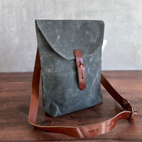 [Peg and Awl ] The Hunter Satchel