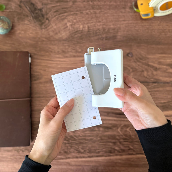 [Plus] 2-Hole Punch