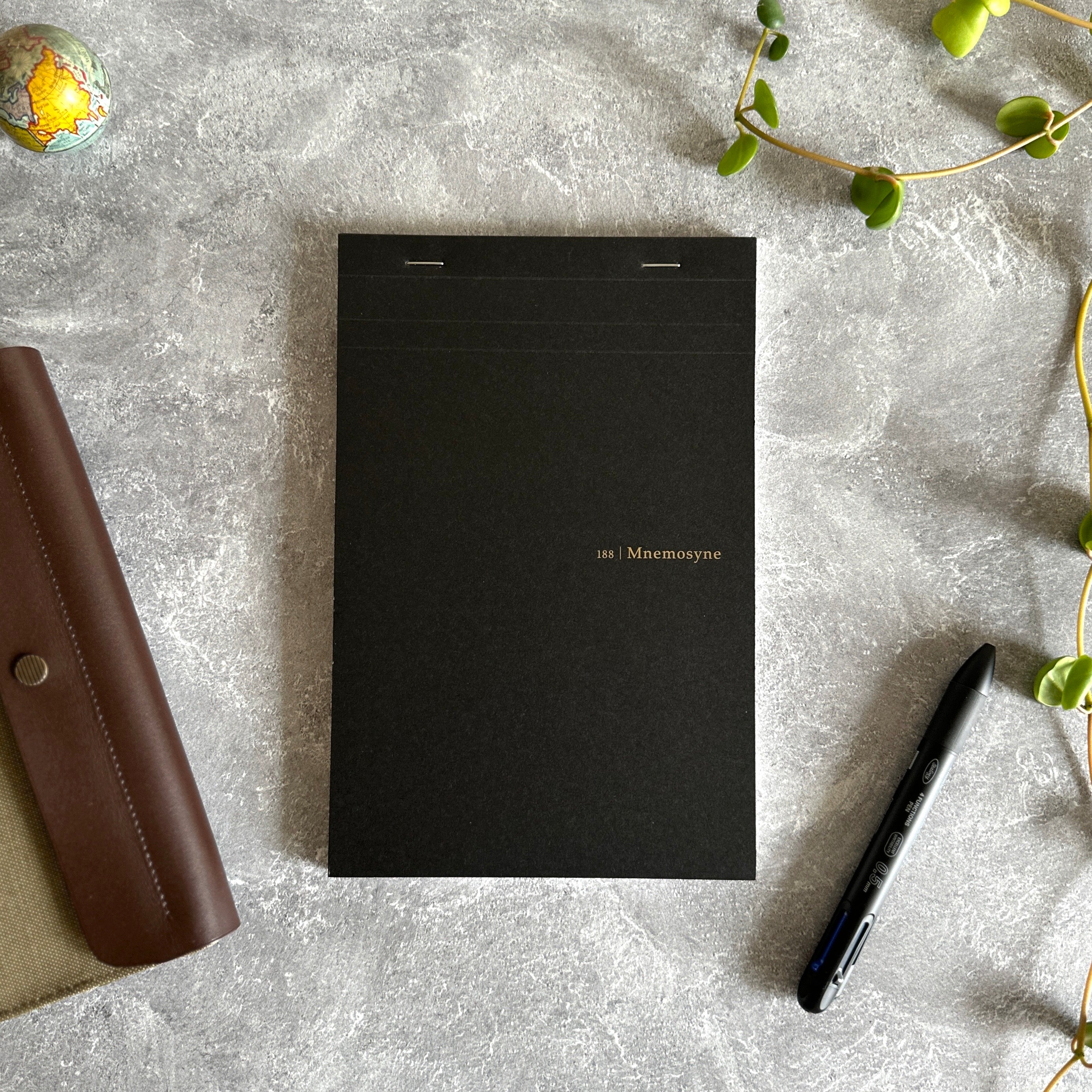 モニッケンダムノート MNEMOSYNE] 188 Memo Pad (A5) – Baum-kuchen