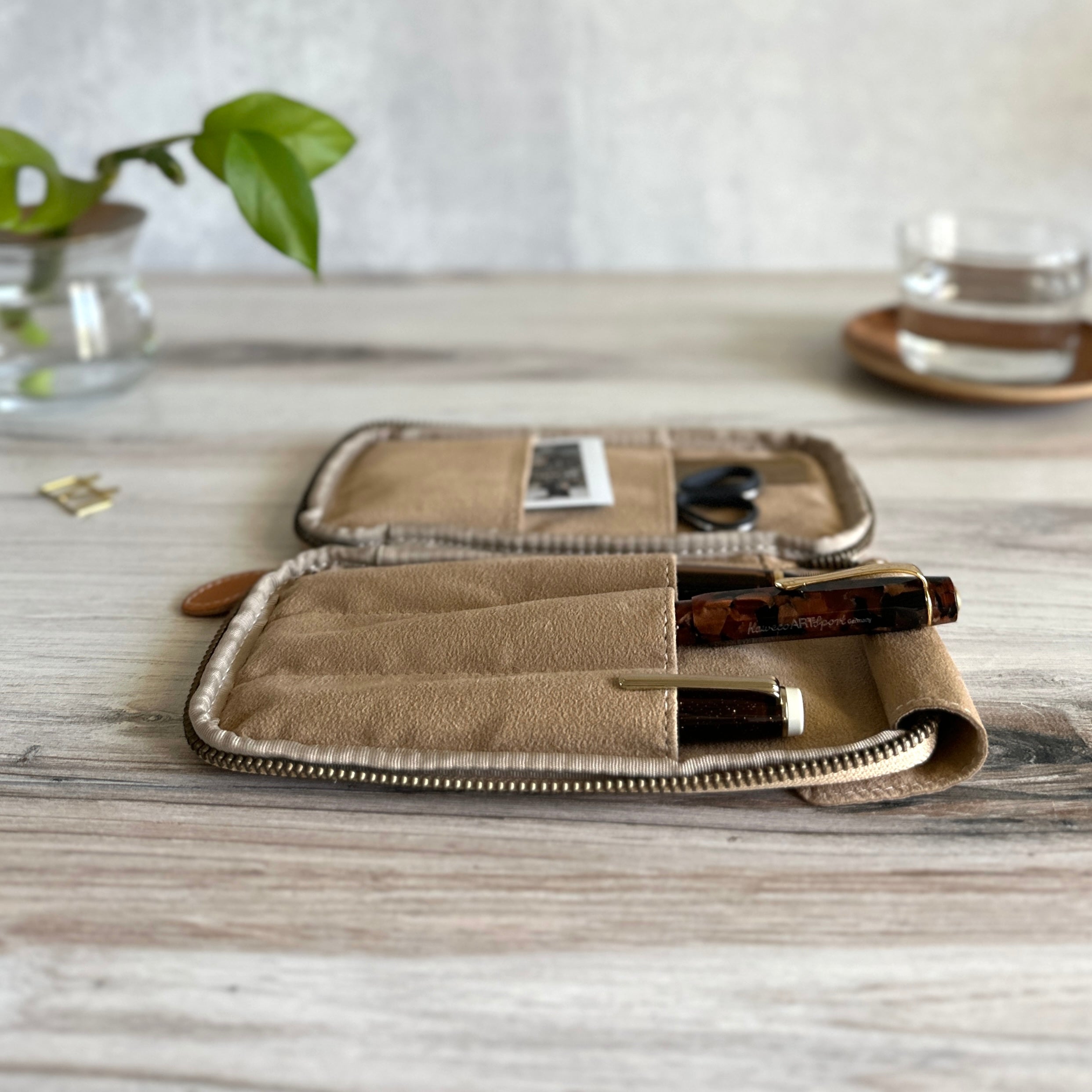 &Liebe] Zip Pen Case – Baum-kuchen
