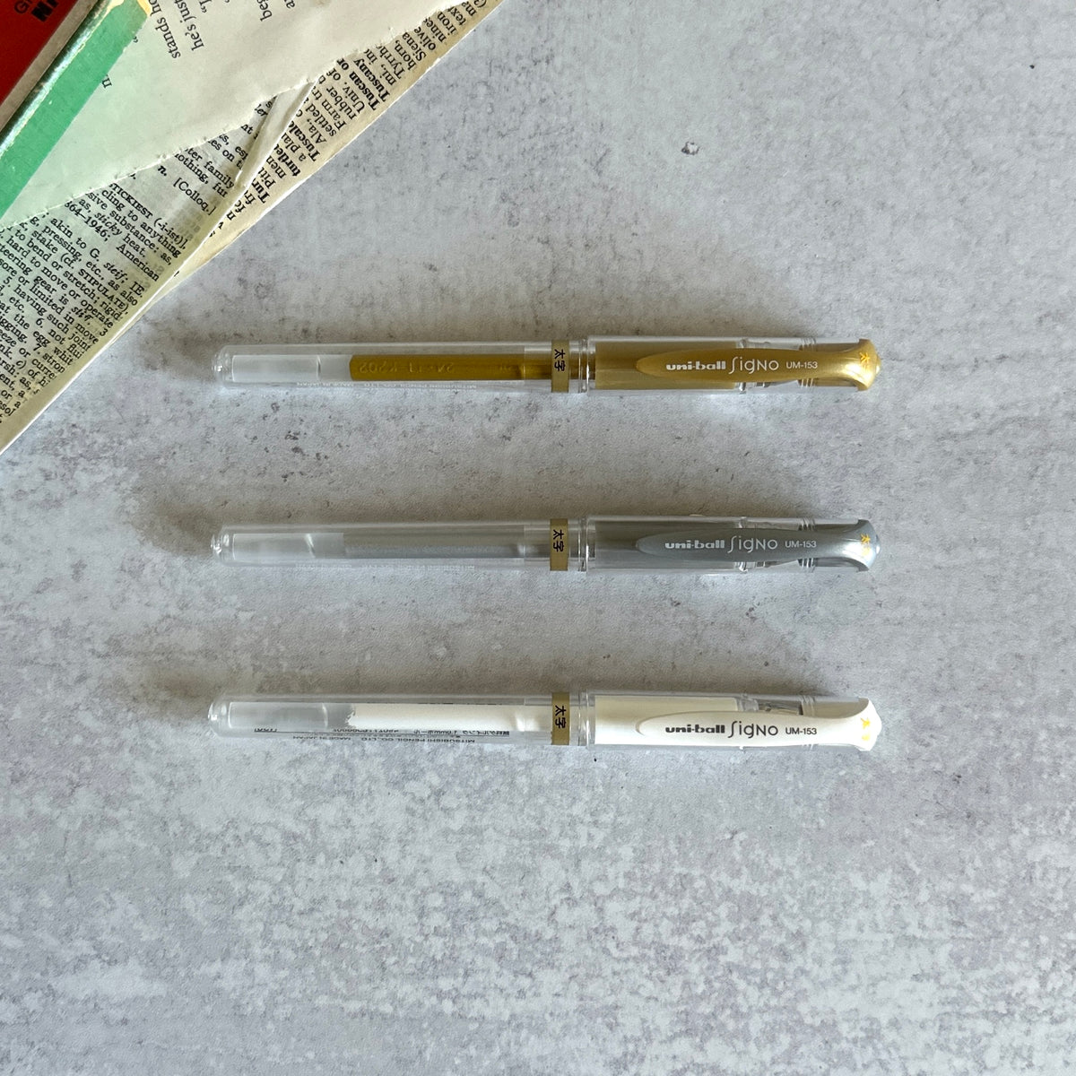 Uni Ball penna a sfera Signo con inchiostro gel metallizzato punta da 1 Uni Ball penna a sfera Signo con inchiostro gel metallizzato punta da 1