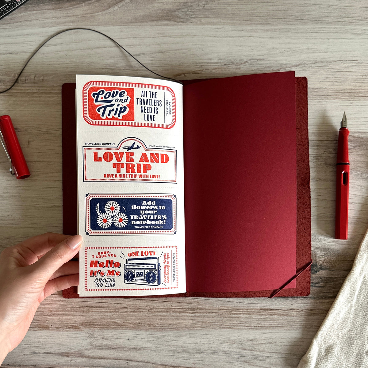[TRC] Love and Trip // Traveler's Notebook // RED