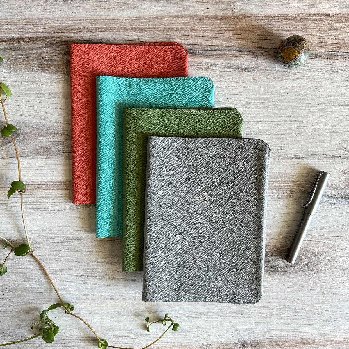 Does anyone have smythson notebook? I'm looking for the leather