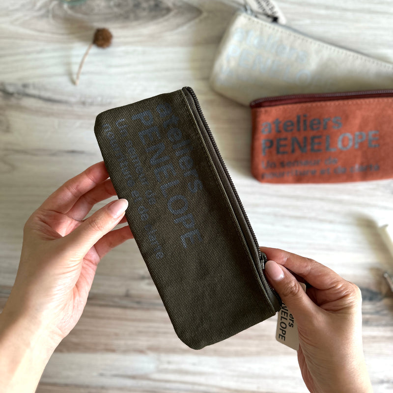 [AP] #6 Graphic Pen Case