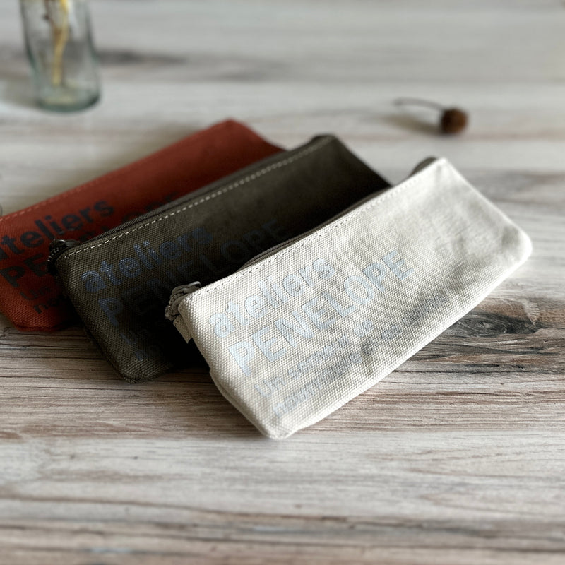 [AP] #6 Graphic Pen Case