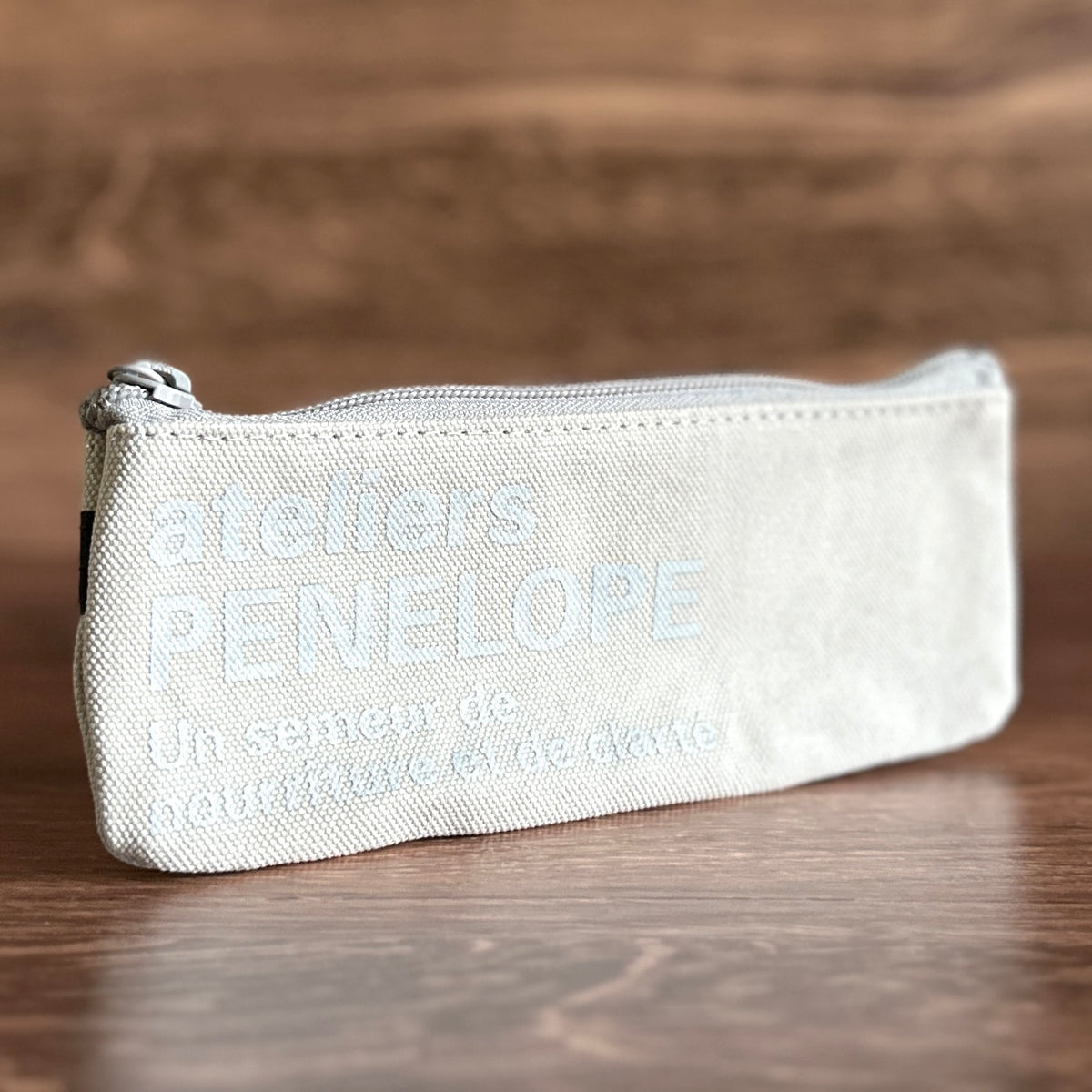 [AP] #6 Graphic Pen Case