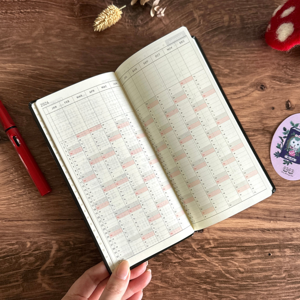 [Hobonichi 2026] Weeks // Yumi Kitagishi: White Cat’s Daily Life (English)