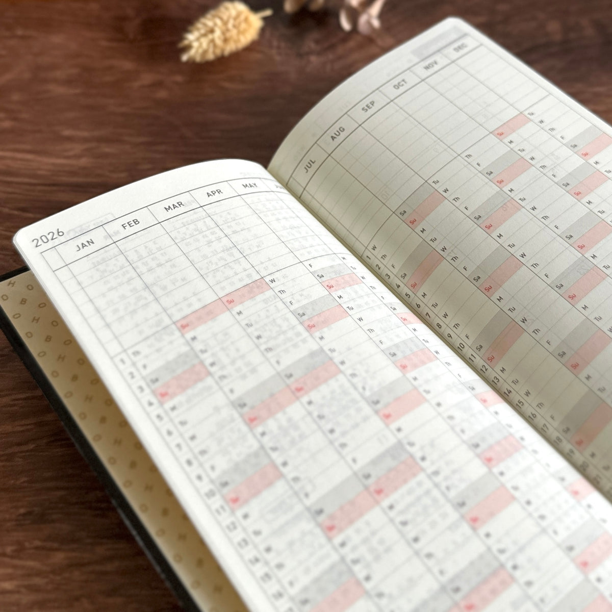 [Hobonichi 2026] Weeks // Yumi Kitagishi: White Cat’s Daily Life (English)