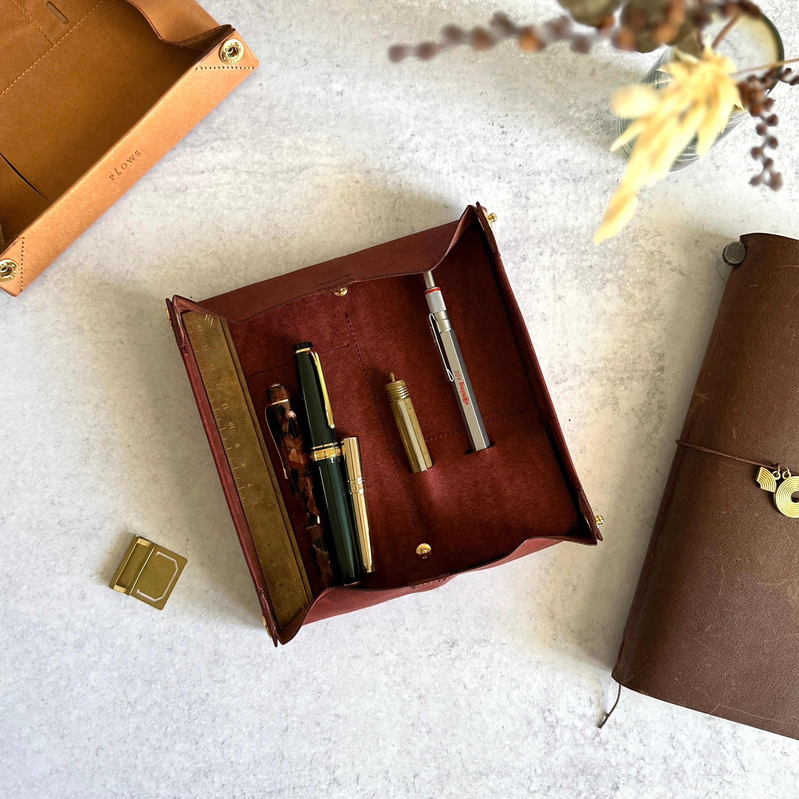PLOWS dritto Pen roll L サビア Plows] Dritto Pen Roll [Large] – Baum-kuchen