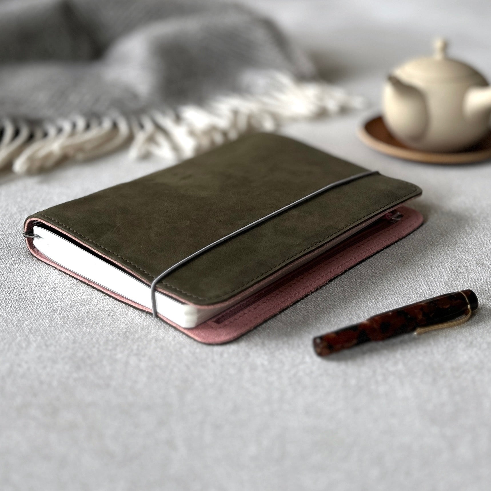 Roterfaden] SO_23 Antique Rose // Olive (A5) – Baum-kuchen