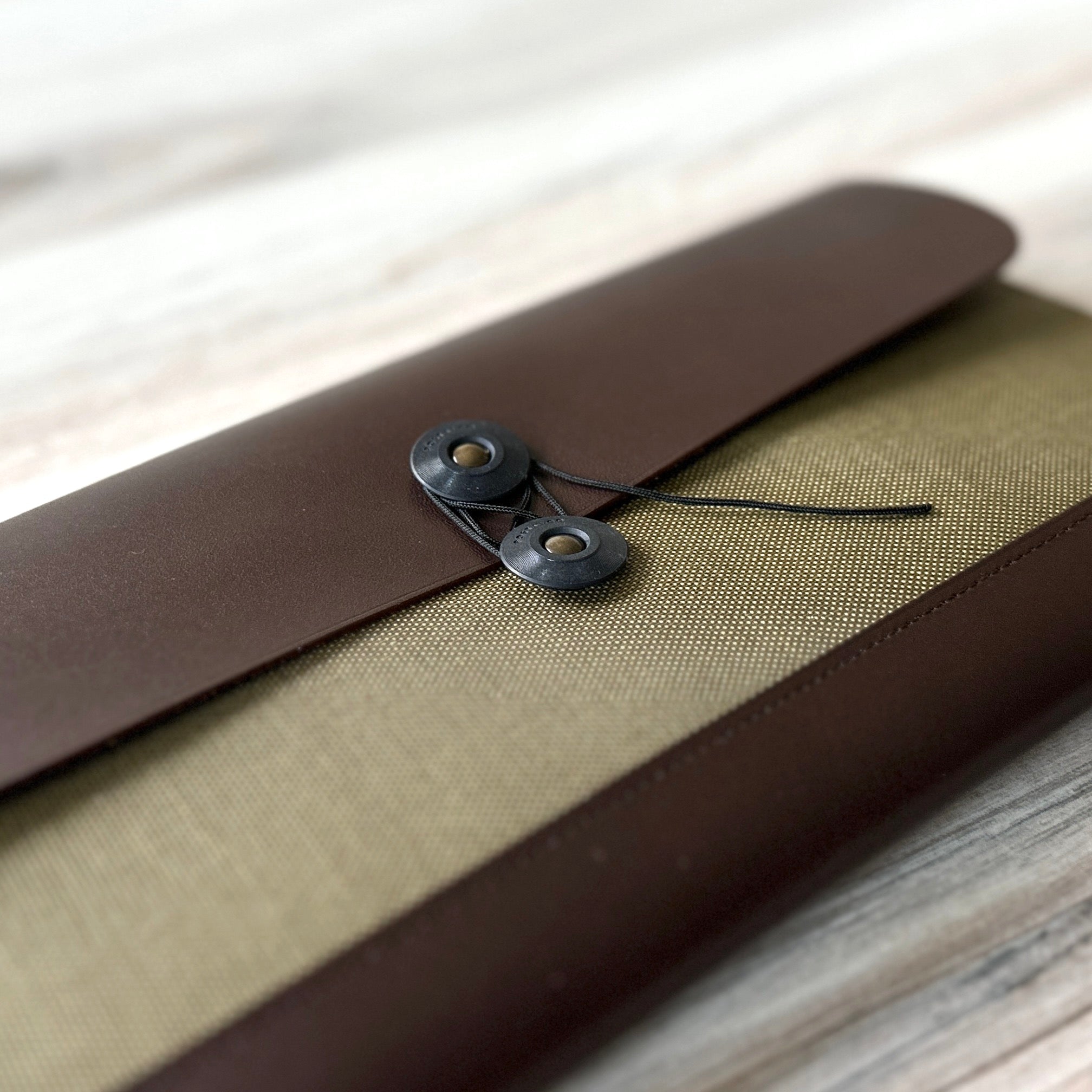 Postalco] Travel Wallet – Baum-kuchen