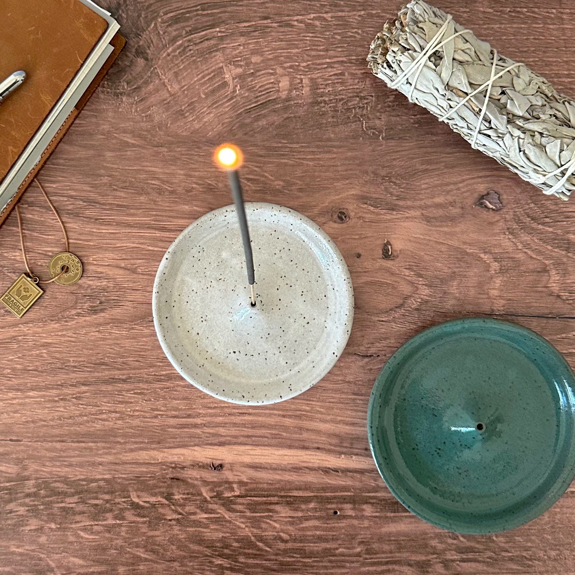 【新品未使用】CALMA STORE INCENSE HOLDER & BASE 線香座｜Incense Holder & Base – Calma Store At Dawn