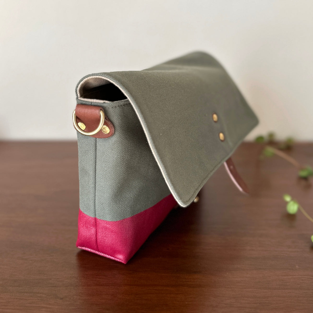 [BKxTSL] Journey Bag (Grape Vine)