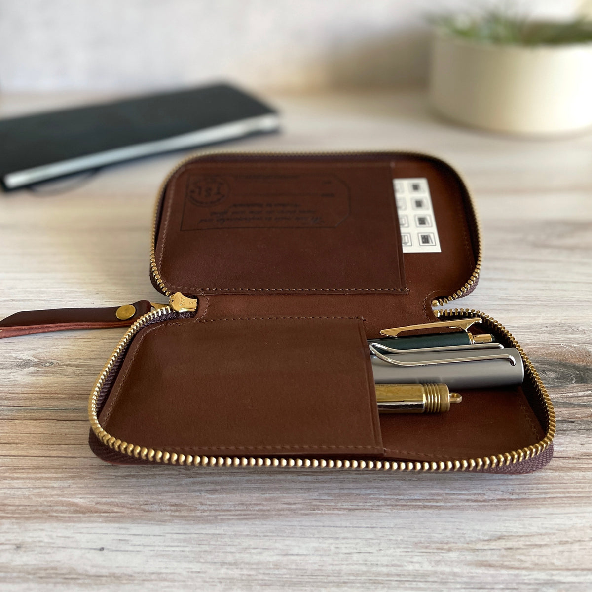 [TSL] Cordovan Leather Zip Pen Case