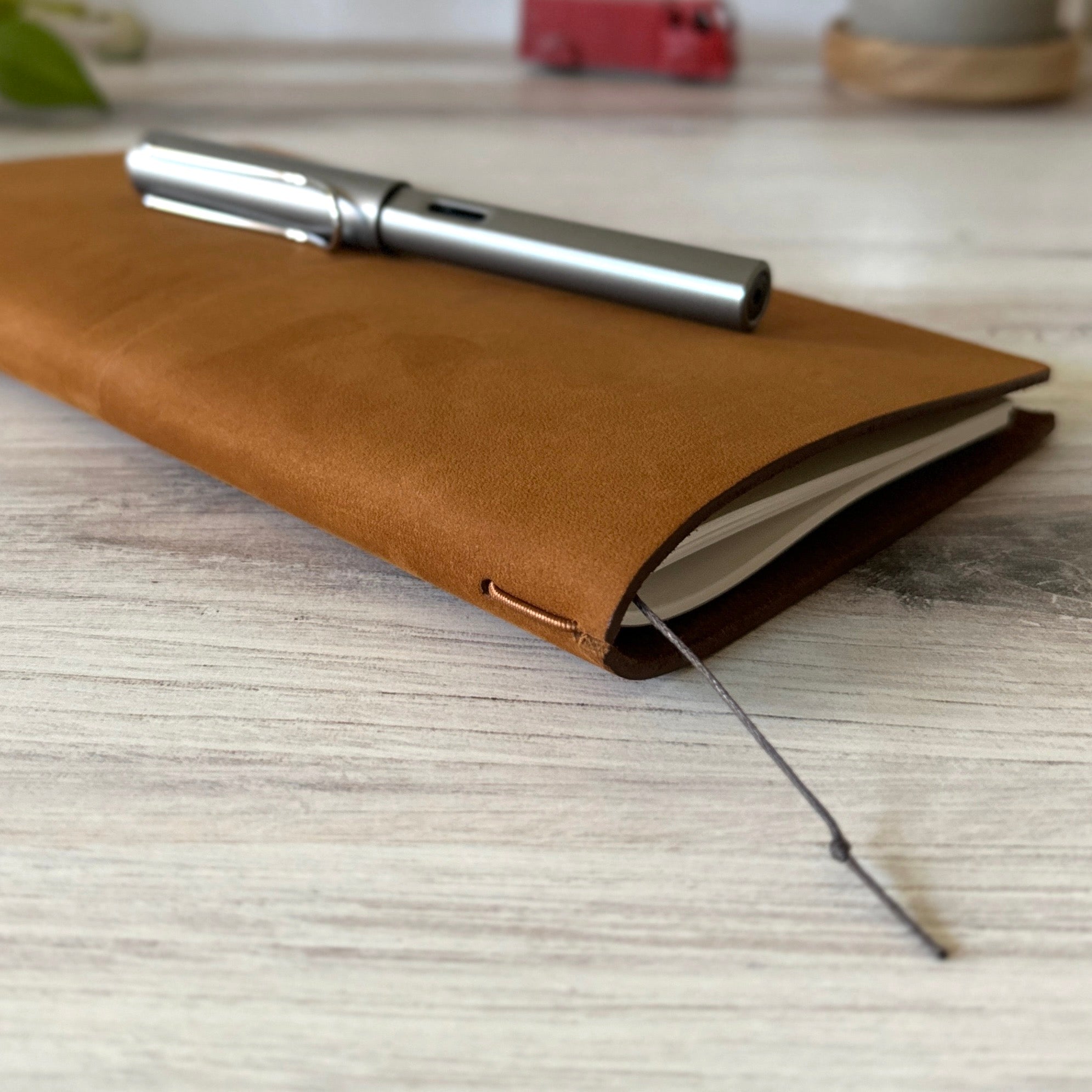 MIDORI Traveler's Notebook Brown – Baum-kuchen