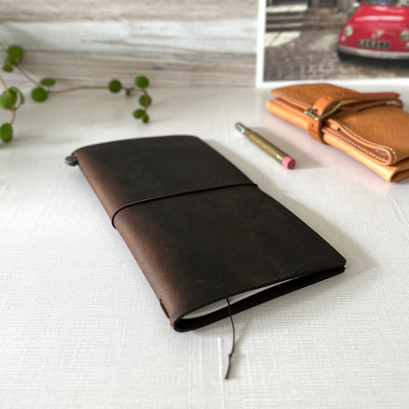 MIDORI Traveler's Notebook Brown – Baum-kuchen