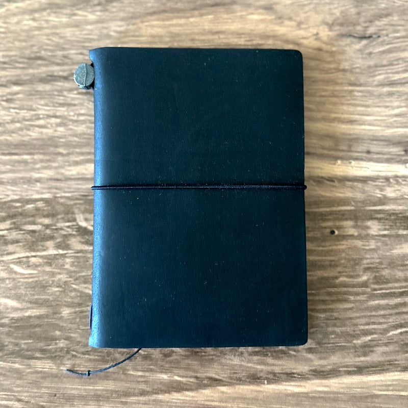 [TRC] Traveler's Notebook // Black (PASSPORT)