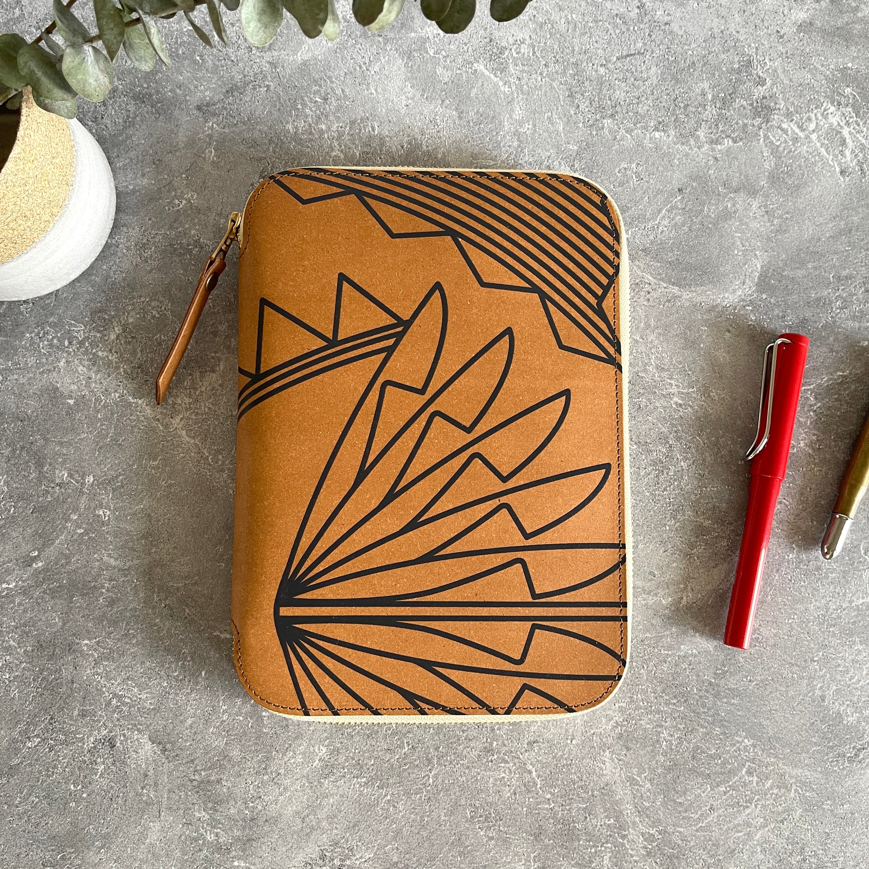 [TSL] Recycled Leather Zip Organizer // Dark Navy