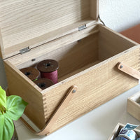 [Classiky] Chestnut Sewing Box