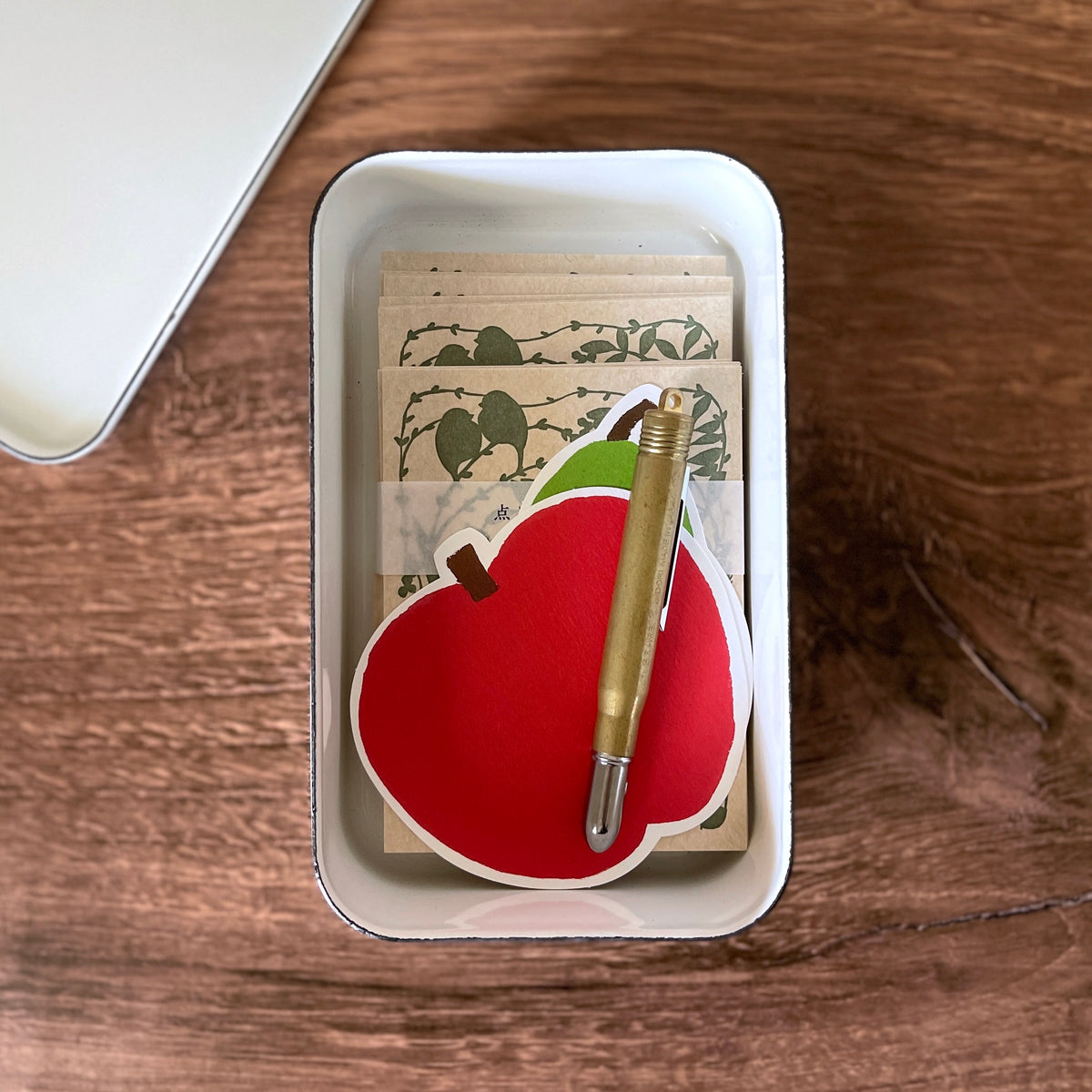 [Classiky] Enamel Box