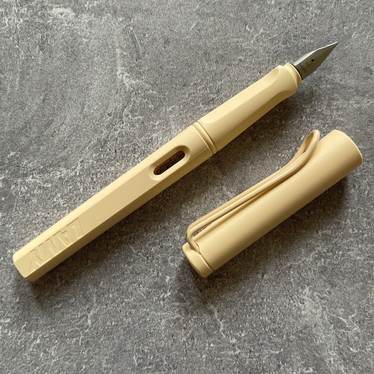 [Lamy Fountain Pen] Safari "Cream"