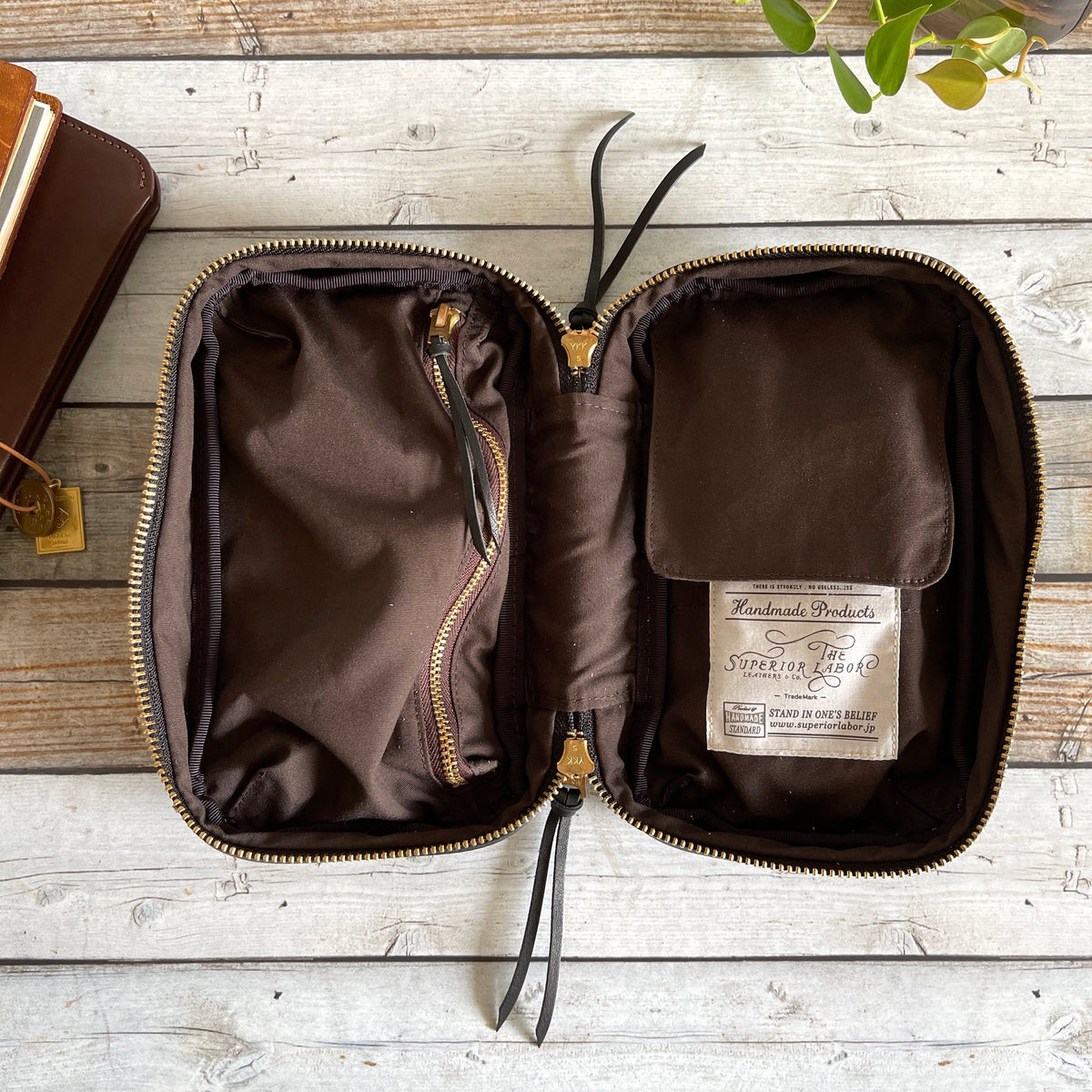 TSL] Utility Leather Case – Baum-kuchen