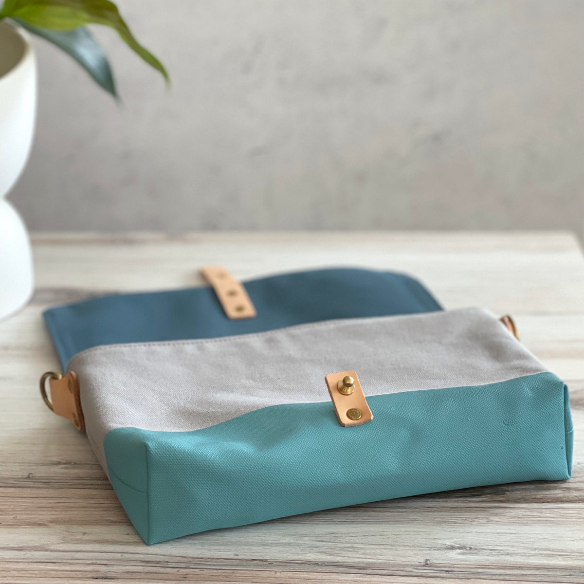 [BKxTSL] Journey Bag (Sea Glass)