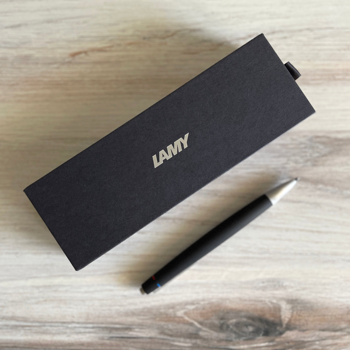 Lamy Fountain Pen] Safari Cream – Baum-kuchen