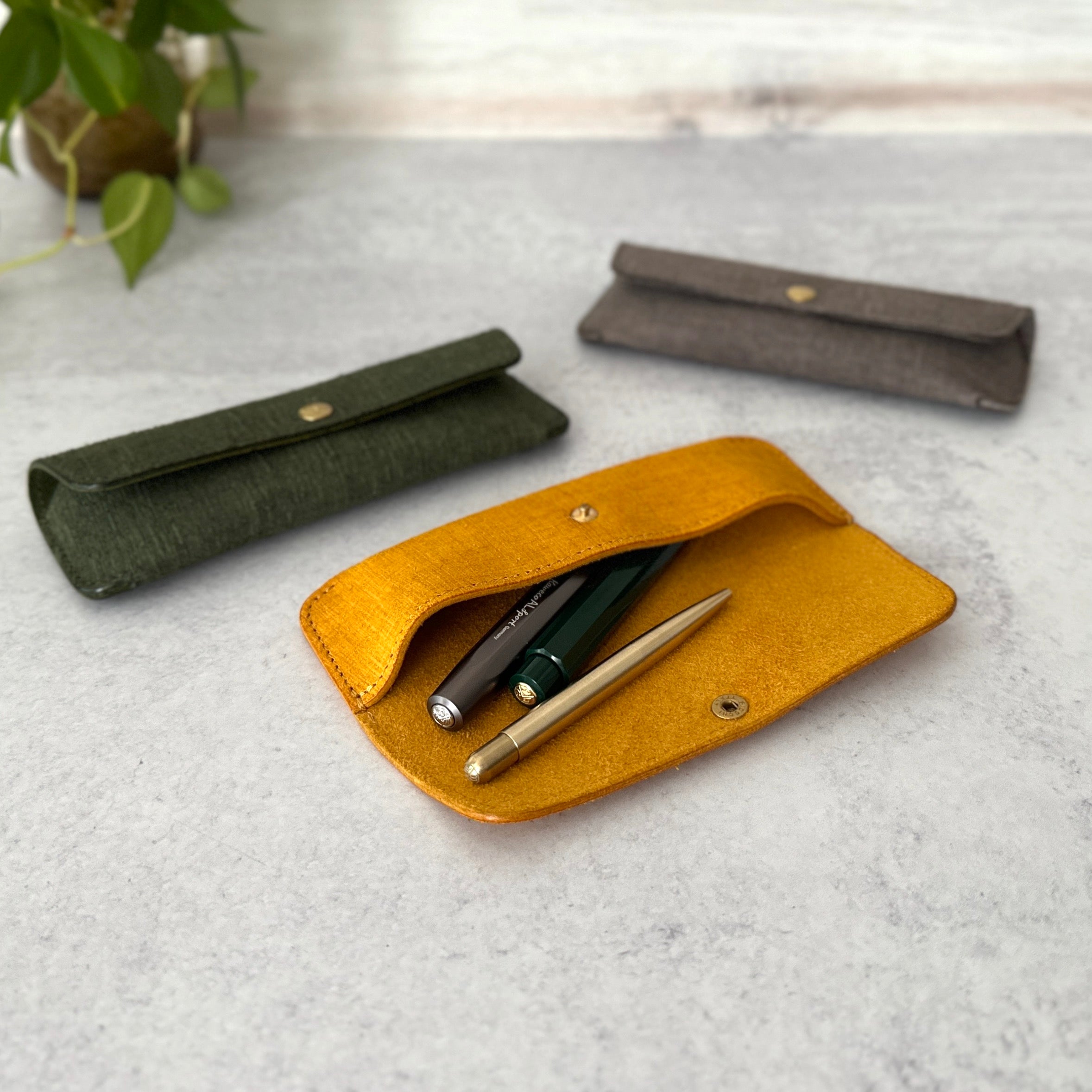 AP] Canvas Pen Case – Baum-kuchen