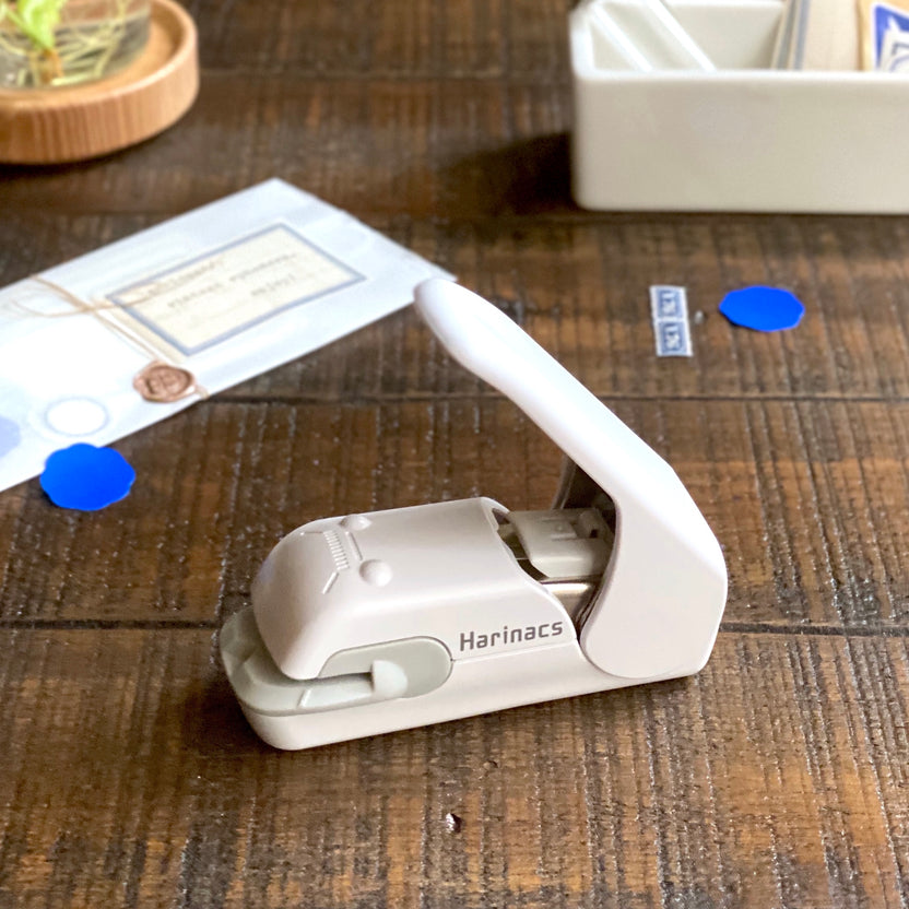 [Kokuyo] Harinacs Press // Staple-free Stapler – Baum-kuchen
