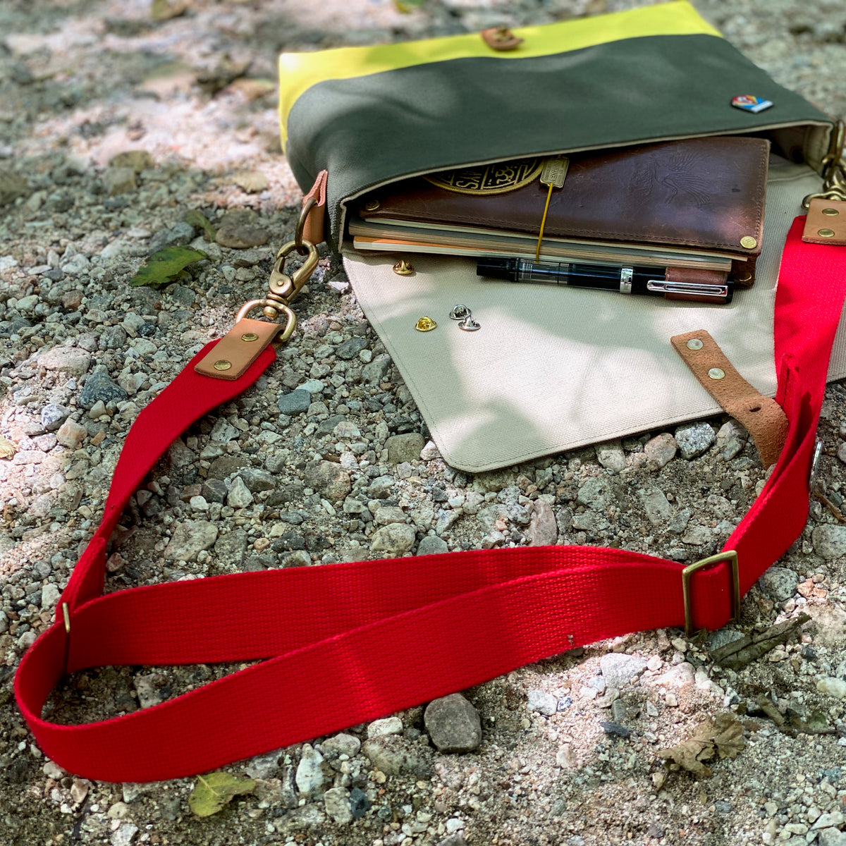 messenger bag strap